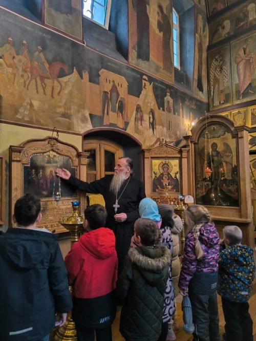 Гостями храма Успения Пресвятой Богородицы в Архангельском-Тюрикове стали ученики школы №709