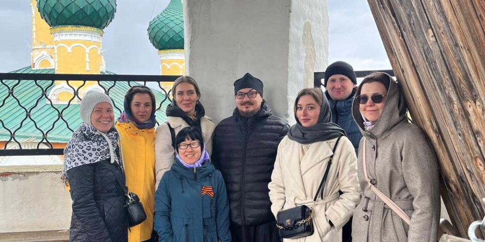 Молодежь храма иконы Божией Матери «Отрада и Утешение» в Ярославском посетила святые места Ярославской и Тверской областей 