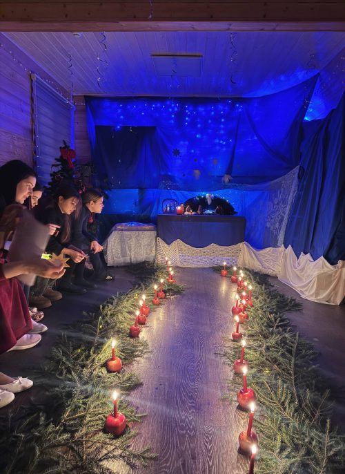 Рождественский праздник в воскресной школе храма иконы Божией Матери «Отрада и Утешение» в Ярославском