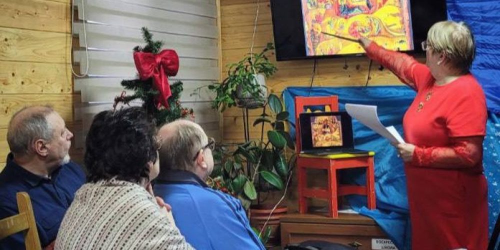 В храме иконы Божией Матери «Отрада и Утешение» в Ярославском поговорили об Иконографии Рождества Христова