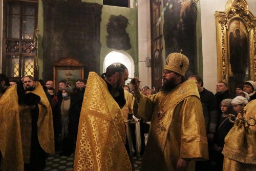 Состоялось торжественное богослужение по случаю встречи мощей святого благоверного князя Александра Невского в храме Тихвинской иконы Божией Матери в Алексеевском