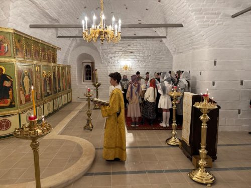 Детская Литургия в храме Тихвинской иконы Божией Матери в Алексеевском