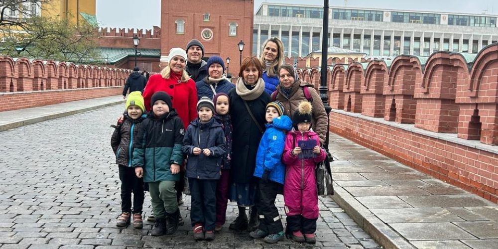 Экскурсия младшей группы воскресной школы при храме иконы Божией Матери «Неопалимая Купина» в Отрадном в Кремль в преддверии праздника Архангела Михаила