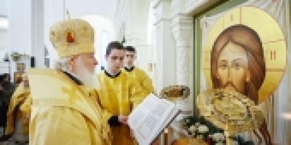 Предстоятель Русской Церкви совершил великое освящение храма благоверного князя Андрея Боголюбского на Волжском г. Москвы