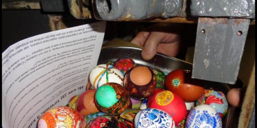 Клирик храма Живоначальной Троицы в Останкино поздравил подследственных в СИЗО-1 в Пасхой