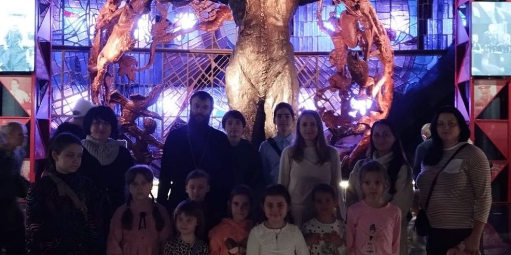 Учащиеся воскресной школы храма святой равноапостольной великой княгини Ольги в Останкине посетили с экскурсией Музей космонавтики