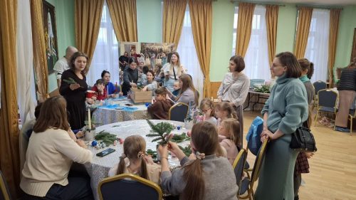 Детская благотворительная ярмарка в честь святителя Николая Чудотворца прошла в храме Живоначальной Троицы в усадьбе Свиблово