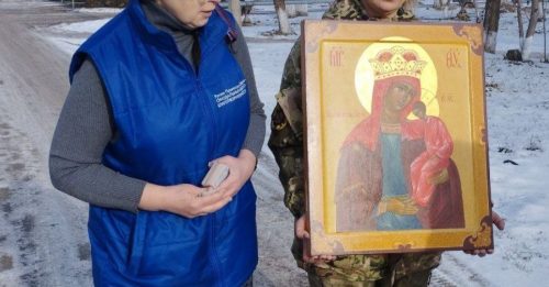 Икона Божией Матери «Избавление от бед страждущих» передана в один из госпиталей в Луганской области