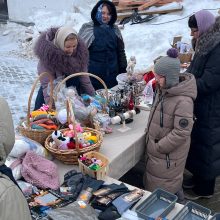 Социальный отдел храма Казанской иконы Божией Матери в Лосиноостровской провел благотворительную Сретенскую ярмарку