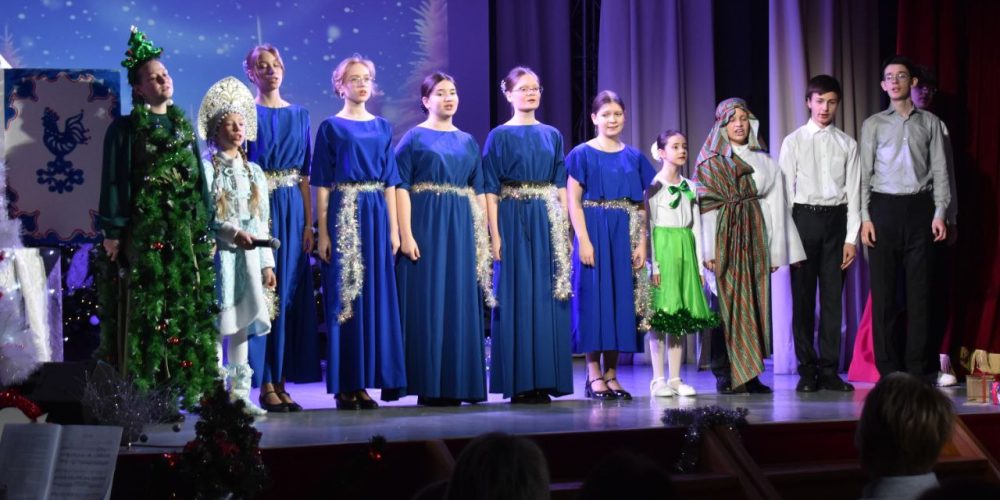 Храм Владимирской иконы Божией Матери в Виноградове устроил большой Рождественский праздник в культурно-досуговом центре «Северный»