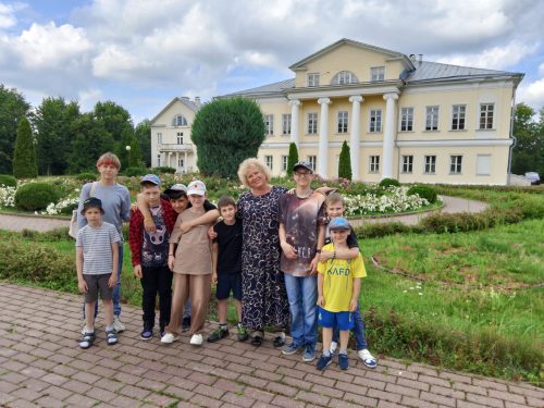 Воспитанники ГБУ «Городской ресурсный центр поддержки семьи и детства «Отрадное» посетили усадьбу Свиблово