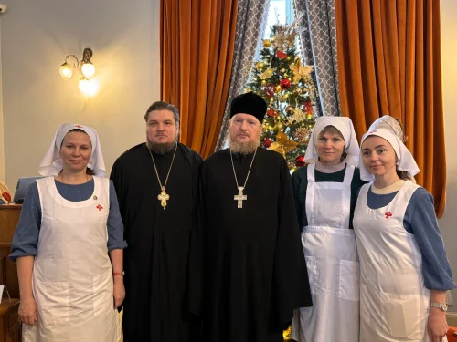 В рамках Рождественских чтений настоятель храма Торжества Православия в Алтуфьево принял участие в секции, посвященной сестричествам милосердия