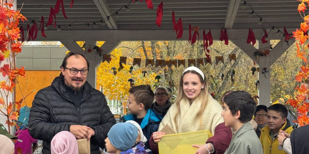 В храме иконы Божией Матери «Отрада и Утешение» в Ярославском состоялась традиционная Покровская благотворительная ярмарка