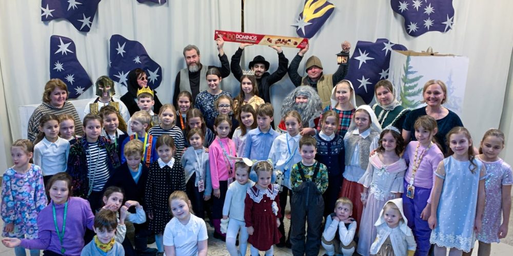 Воскресная школа Ростокинского храма начала показы детского спектакля «Звездный мальчик»