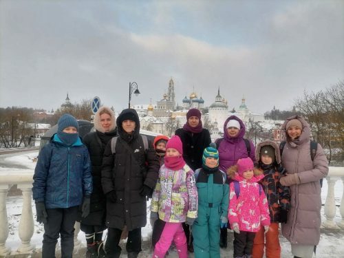 Душеполезное паломничество воспитанников воскресной школы храма иконы Божией Матери «Отрада и Утешение» в Ярославском в Троице-Сергиеву Лавру