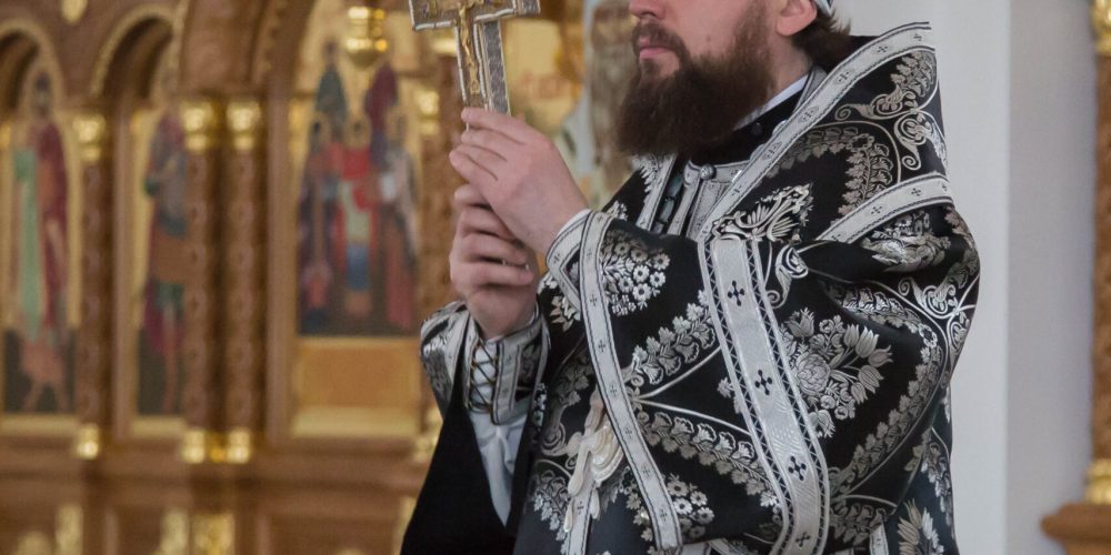 Митрополит Арсений совершил Литургию Преждеосвященных Даров в храме Успения Пресвятой Богородицы в Останкино