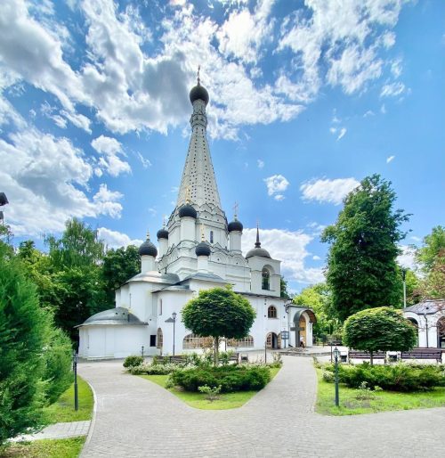 Храм Покрова Пресвятой Богородицы в Медведкове приглашает на музыкальную комедию