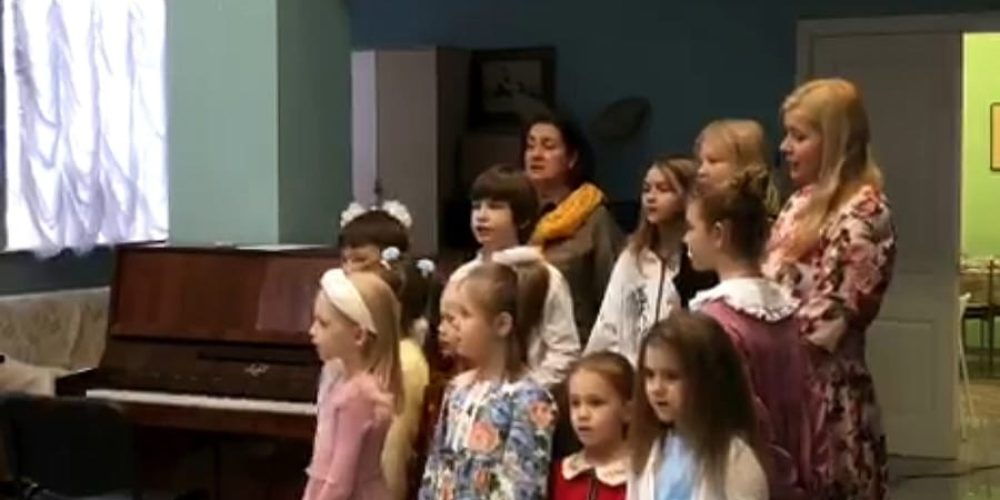 В храме Рождества Пресвятой Богородицы во Владыкине состоялся общий приходской праздник посвященный Дню матери