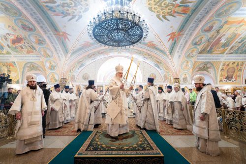 В Крещенский сочельник митрополит Арсений сослужил Святейшему Патриарху Кириллу за Литургией в Храме Христа Спасителя в Москве