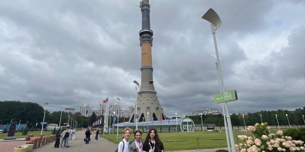 Учащиеся киномастерской при храме иконы Божией Матери «Неопалимая Купина» в Отрадном посетили фестиваль детских медиа «Включайся!»