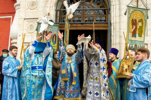 Архиепископ Егорьевский Матфей возглавил престольные торжества в храме Благовещения Пресвятой Богородицы в Петровском парке