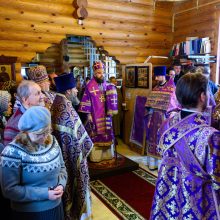 Митрополит Арсений совершил Божественную литургию в храме в честь Иверской иконы Божией Матери в Бабушкине