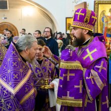 Накануне престольного праздника митрополит Арсений возглавил всенощное бдение в храме Торжества Православия в Алтуфьево