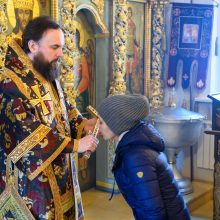 Митрополит Арсений совершил Литургию Преждеосвященных Даров в храме Живоначальной Троицы в усадьбе Свиблово