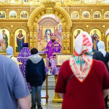 В Неделю 2-ю Великого поста митрополит Арсений совершил Божественную литургию в храме Успения Пресвятой Богородицы в Останкине