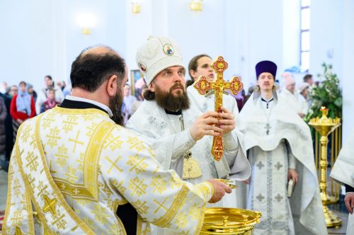 В Крещенский сочельник митрополит Арсений совершил Божественную литургию в храме Успения Пресвятой Богородицы в Останкине