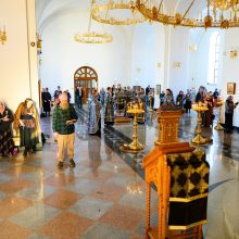 Митрополит Арсений совершил чтение Великого покаянного канона в храме Успения Пресвятой Богородицы в Останкине