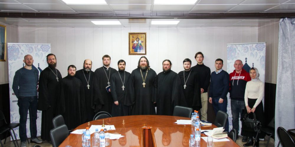 Иерей Павел Симонов возглавил заседание комиссии по вопросам физической культуры и спорта