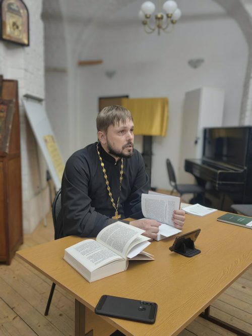 Миссионерская школа при храме Тихвинской иконы Божией Матери в Алексеевском начала свою работу