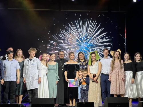 «Квартирник для Золушки» в поддержку воинов СВО