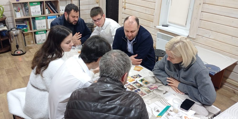 Молодежь храма Усекновения главы святого Пророка Предтечи и Крестителя Господня Иоанна в Северном возобновила регулярные встречи