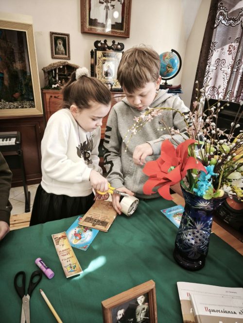 В воскресной школе храма Живоначальной Троицы при бывшем приюте Бахрушиных прошел квест, посвященный Дню православной книги