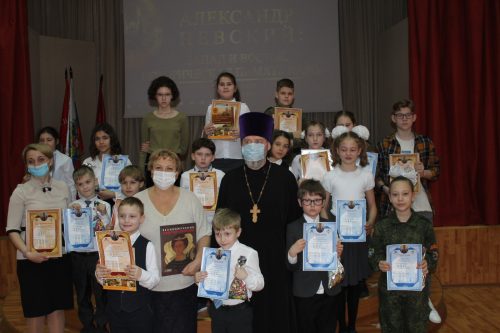 В школе № 1554 состоялось награждение участников конкурса «Александр Невский: Восток и Запад –историческая память народа»