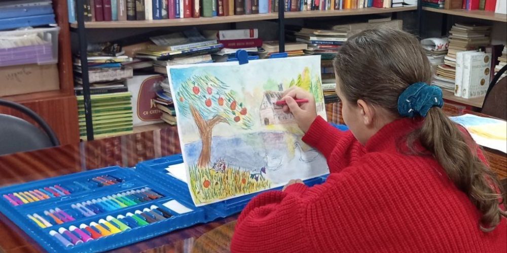 В воскресной школе «Покров» храма святого Благоверного князя Димитрия Донского в Раеве прошла подготовка к конкурсу «Красота Божьего мира»