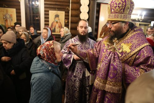 Архиерейское богослужение в канун престольного праздника в храме святителя Макария (Невского) в Бутырском