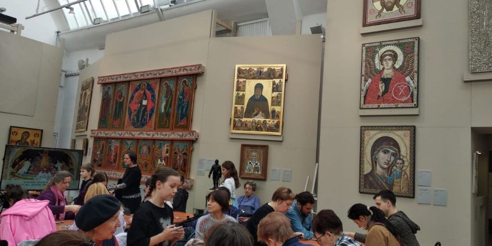 Фестиваль «Видеть и слышать» посетили ребята воскресной школы храма святого благоверного князя Димитрия Донского в Раеве