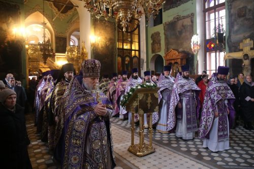 Архиерейское богослужение в храме Тихвинской иконы Божией Матери в Алексеевском