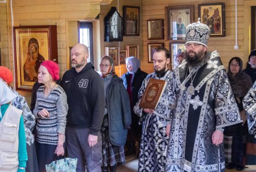 Архиепископ Егорьевский Матфей совершил Литургию в храме свв. равноапостольных Мефодия и Кирилла в Ростокине