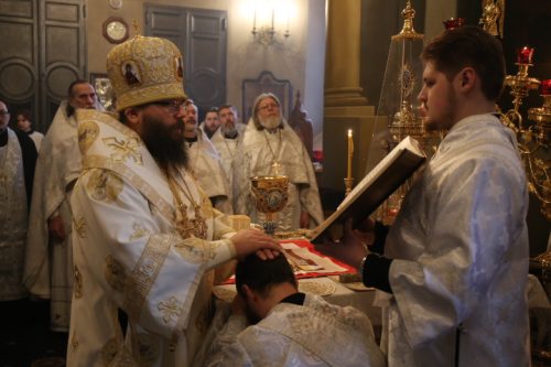 Управляющий Северо-Восточным викариатством возглавил Литургию в храме Тихвинской иконы Божией Матери в Алексеевском