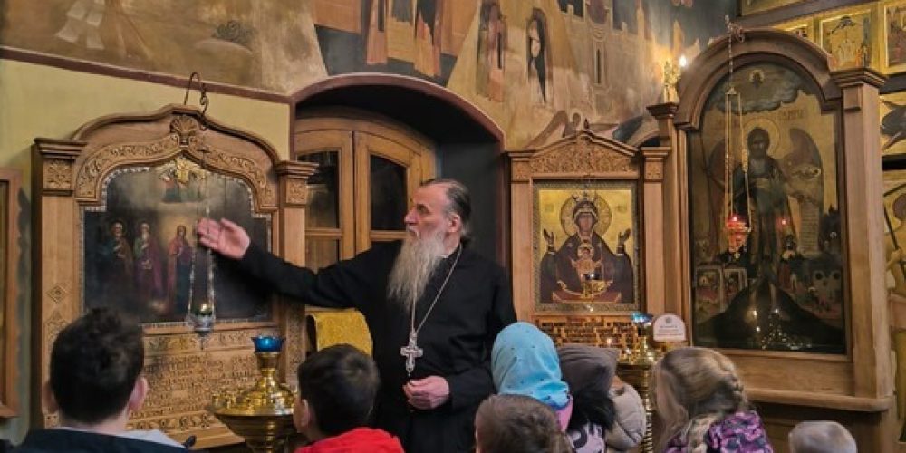 Гостями храма Успения Пресвятой Богородицы в Архангельском-Тюрикове стали ученики школы №709