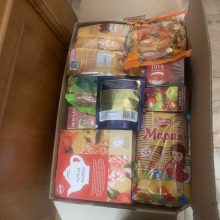 Храм преподобного Сергия Радонежского в Бибиреве передал гуманитарную помощь воспитанницам женской колонии для несовершеннолетних