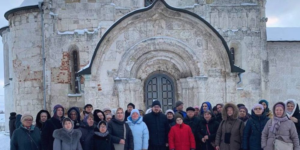 Прихожане храма иконы Божией Матери «Отрада и Утешение» в Ярославском посетили храмы Московской и Владимирской областей