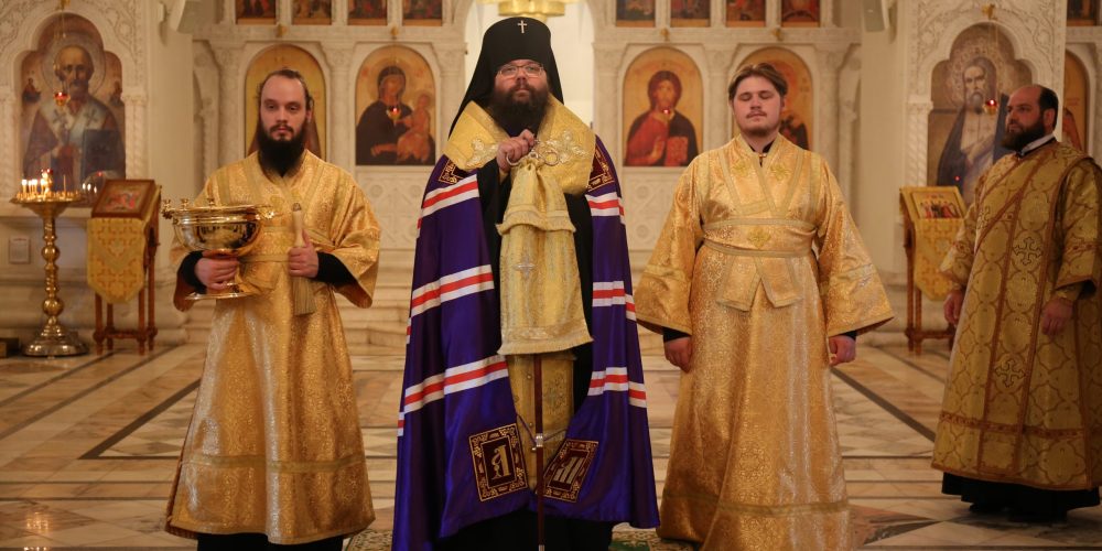 Архиепископ Егорьевский Матфей совершил молебен перед началом экспедиции проекта «Общее Дело. Возрождение деревянных храмов Севера»