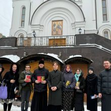 Уличная миссия молодежного кружка храма святых равноапостольных Мефодия и Кирилла в Ростокине накануне Поста привлекла новых прихожан
