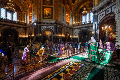 В Неделю Крестопоклонную митрополит Арсений сослужил Предстоятелю Русской Церкви за Литургией в Храме Христа Спасителя