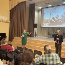 Представитель храма в честь иконы Божией Матери «Иверская» в Бабушкине принял участие в родительском собрании в школе №763 по выбору модуля «Основы православной культуры»